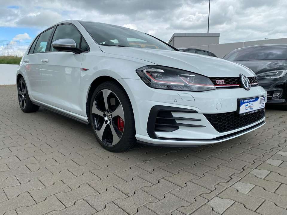 Volkswagen Golf - Imagem 4