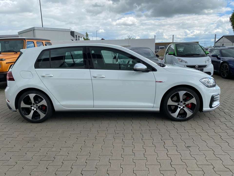 Volkswagen Golf - Imagem 7