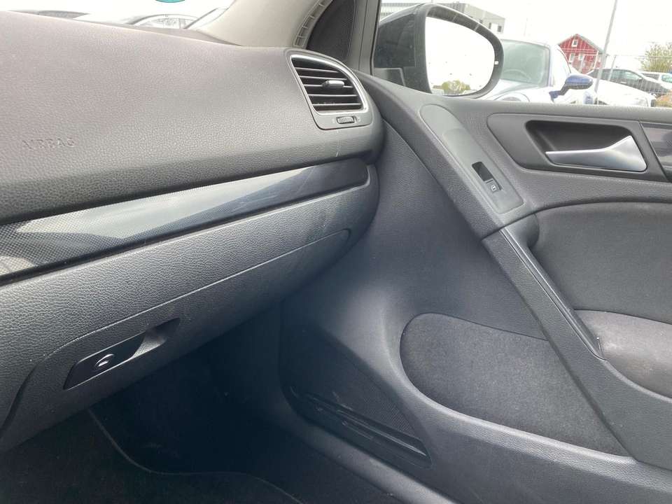 Volkswagen Golf - Imagem 13