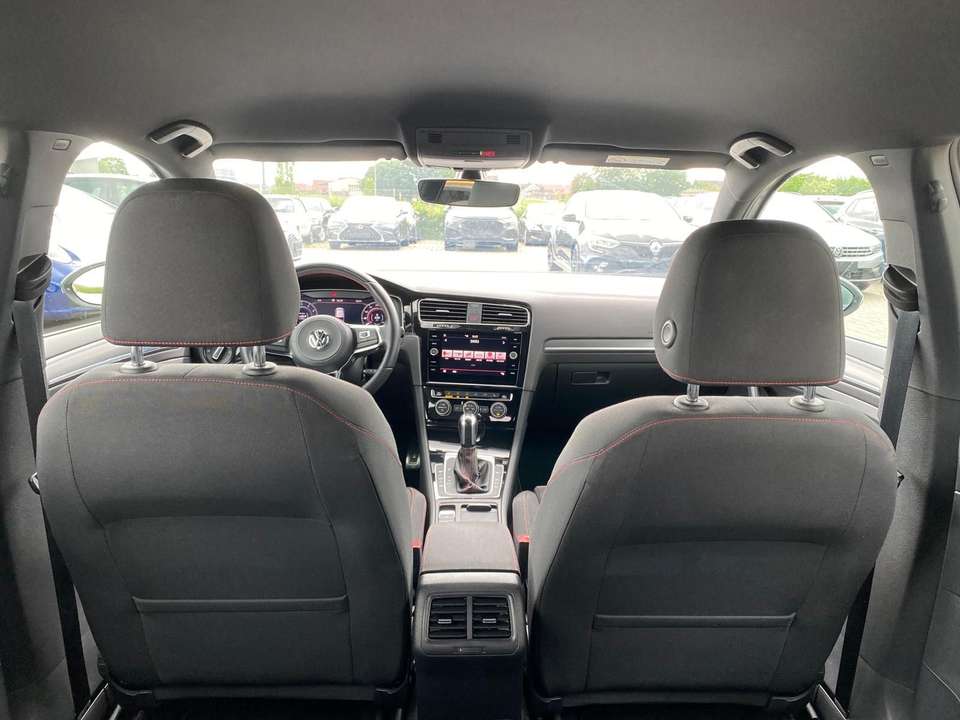 Volkswagen Golf - Imagem 11