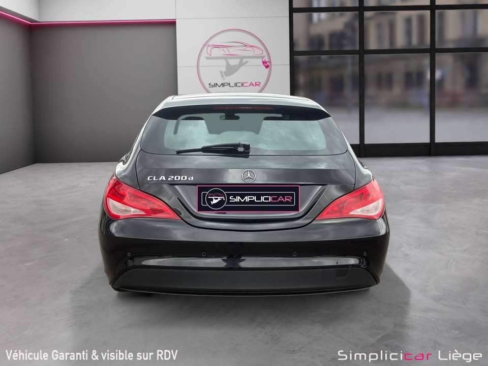 Mercedes-Benz CLA 200 - Imagem 6