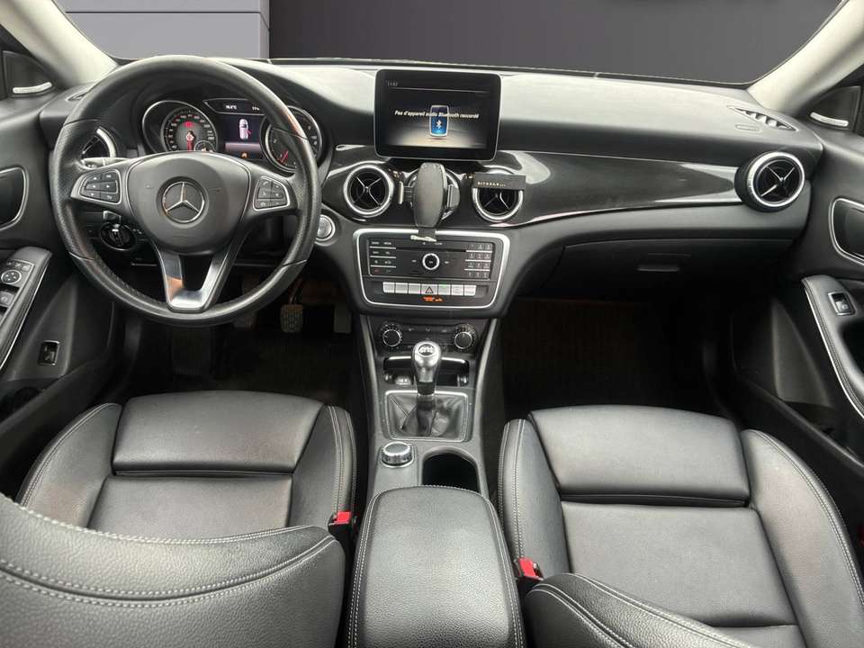 Mercedes-Benz CLA 200 - Imagem 10