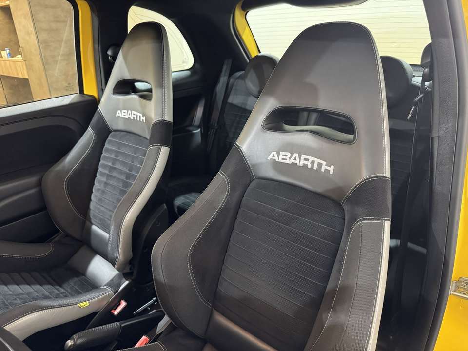 Abarth 595 Competizione - Imagem 12
