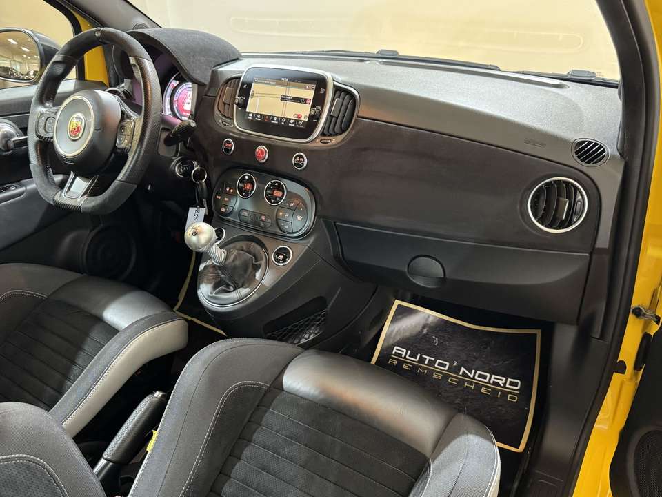 Abarth 595 Competizione - Imagem 15