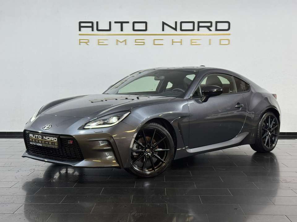 Toyota GR86 - Imagem 1
