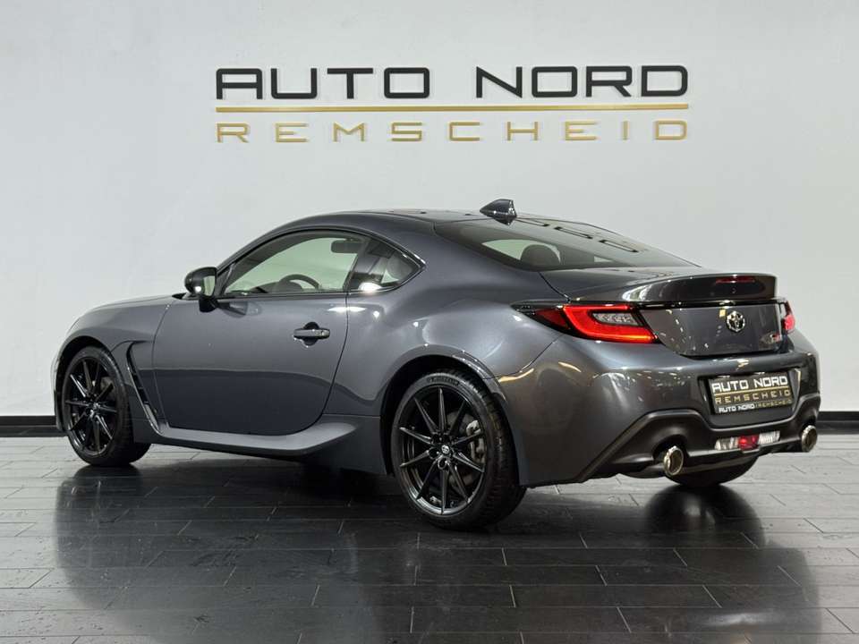 Toyota GR86 - Imagem 8