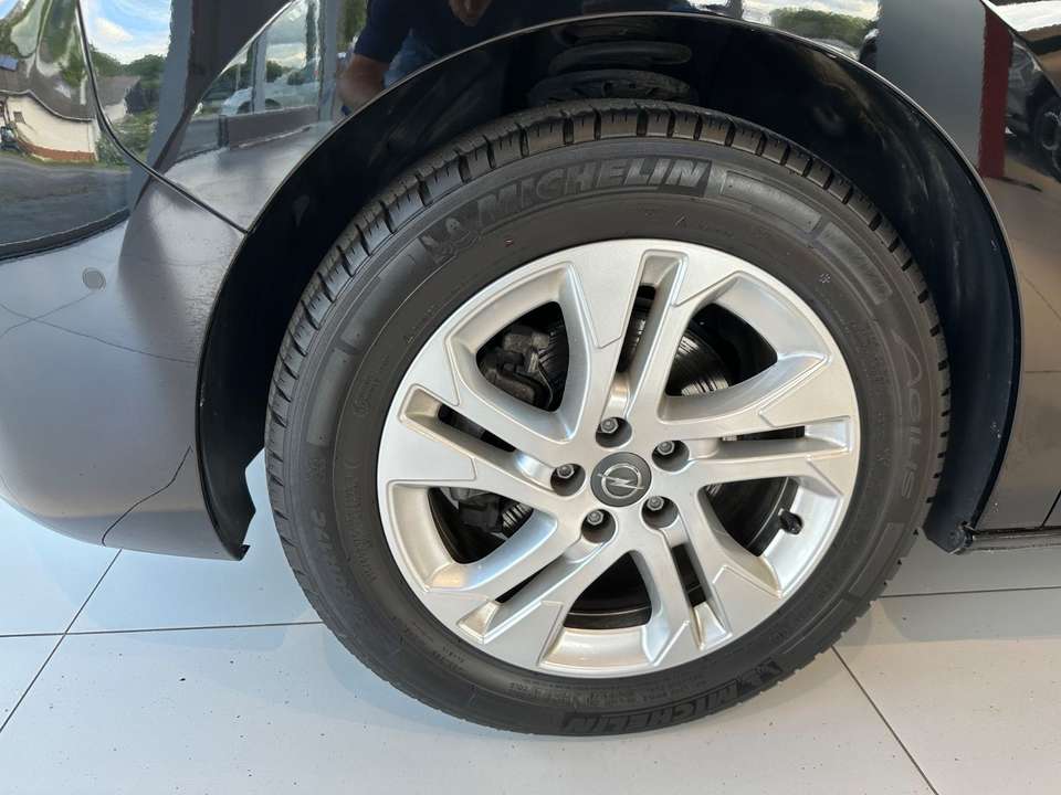 Opel Vivaro - Imagem 4
