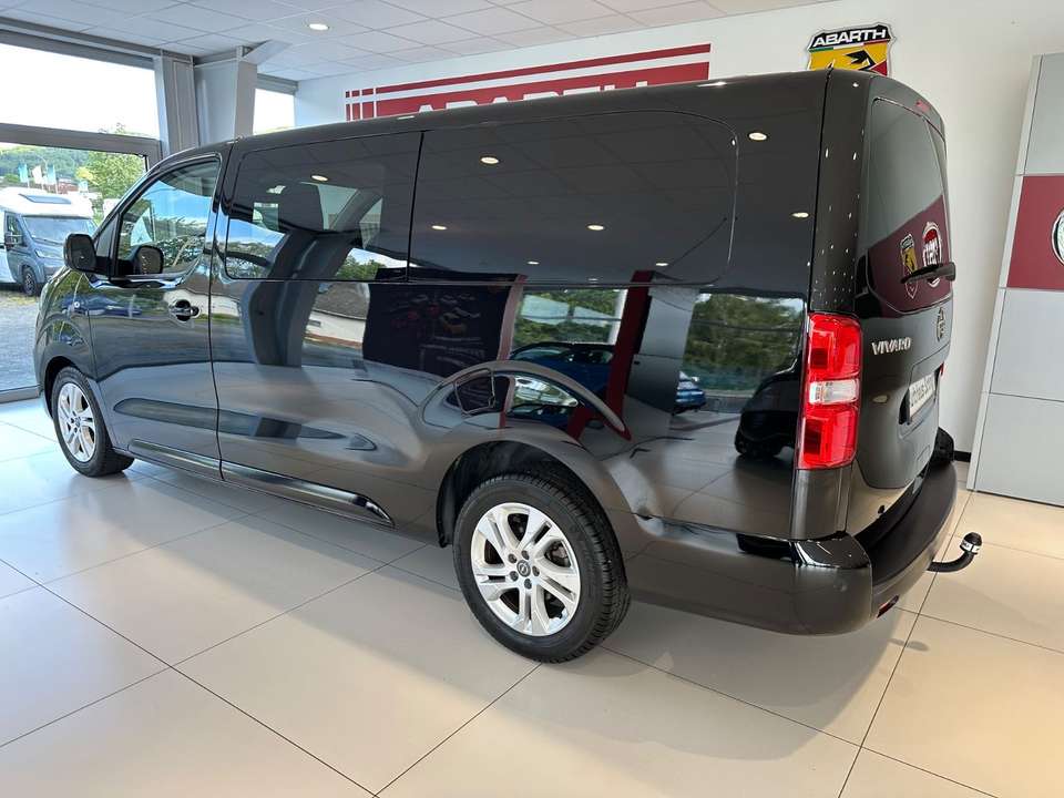 Opel Vivaro - Imagem 10