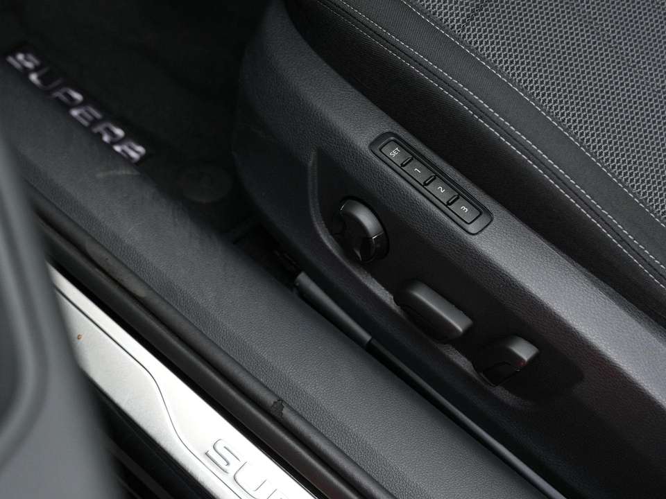 Skoda Superb - Imagem 6