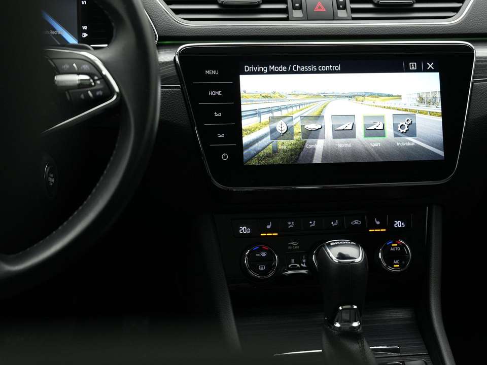 Skoda Superb - Imagem 8