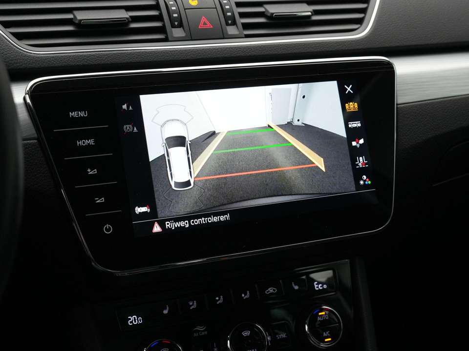 Skoda Superb - Imagem 8