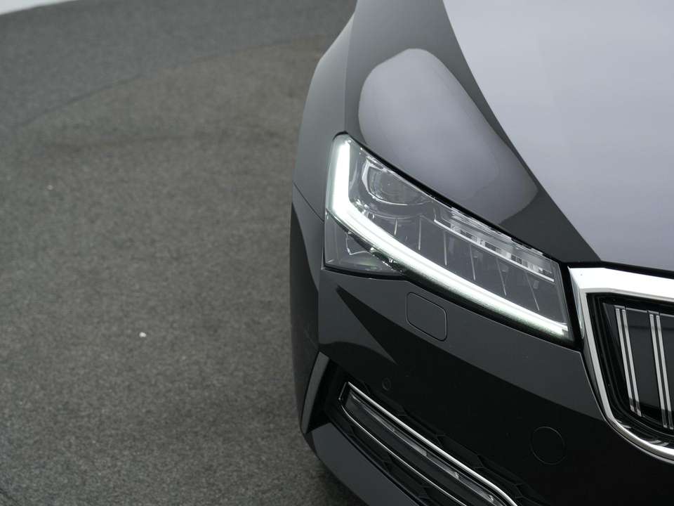 Skoda Superb - Imagem 15