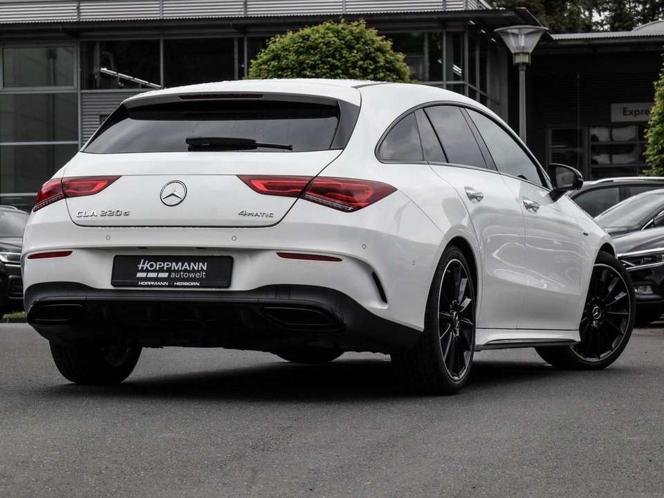 Mercedes-Benz CLA 220 - Imagem 3
