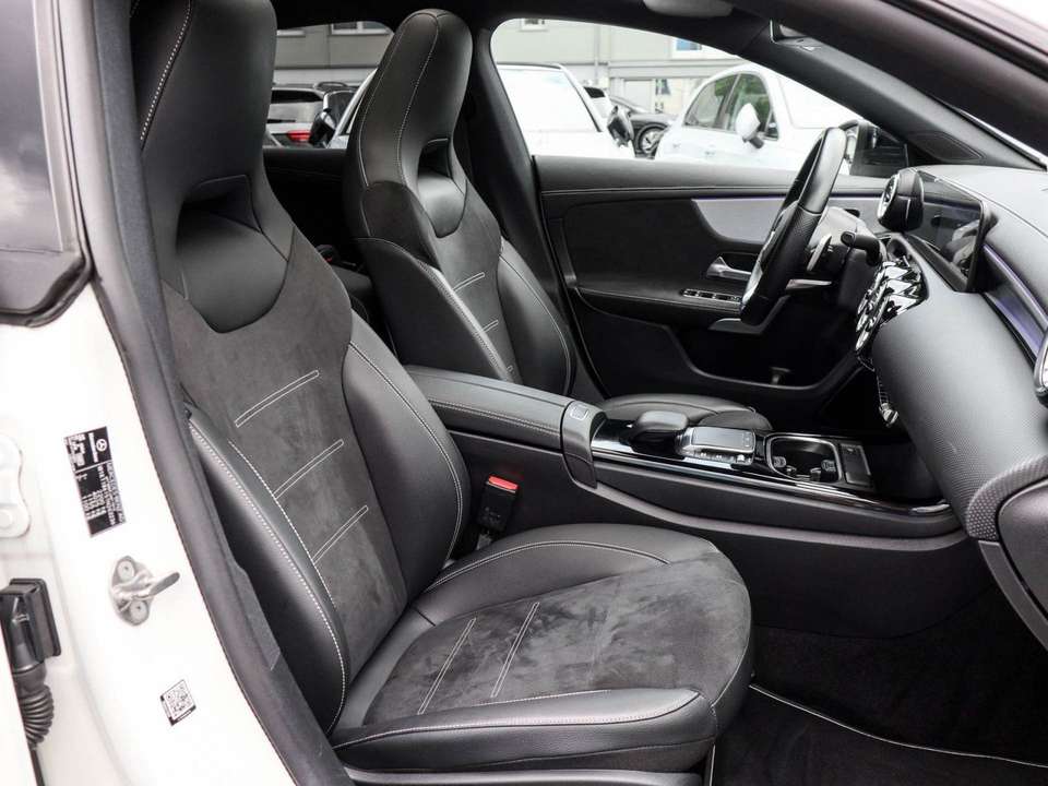 Mercedes-Benz CLA 220 - Imagem 5