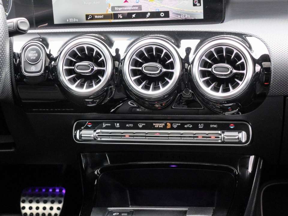 Mercedes-Benz CLA 220 - Imagem 8
