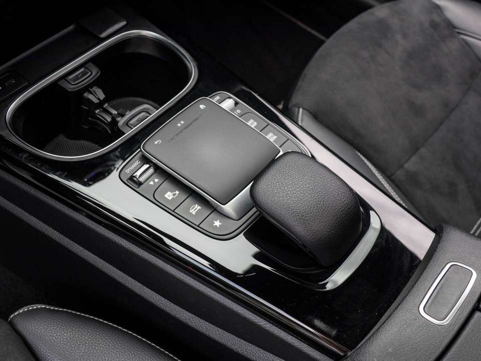 Mercedes-Benz CLA 220 - Imagem 10