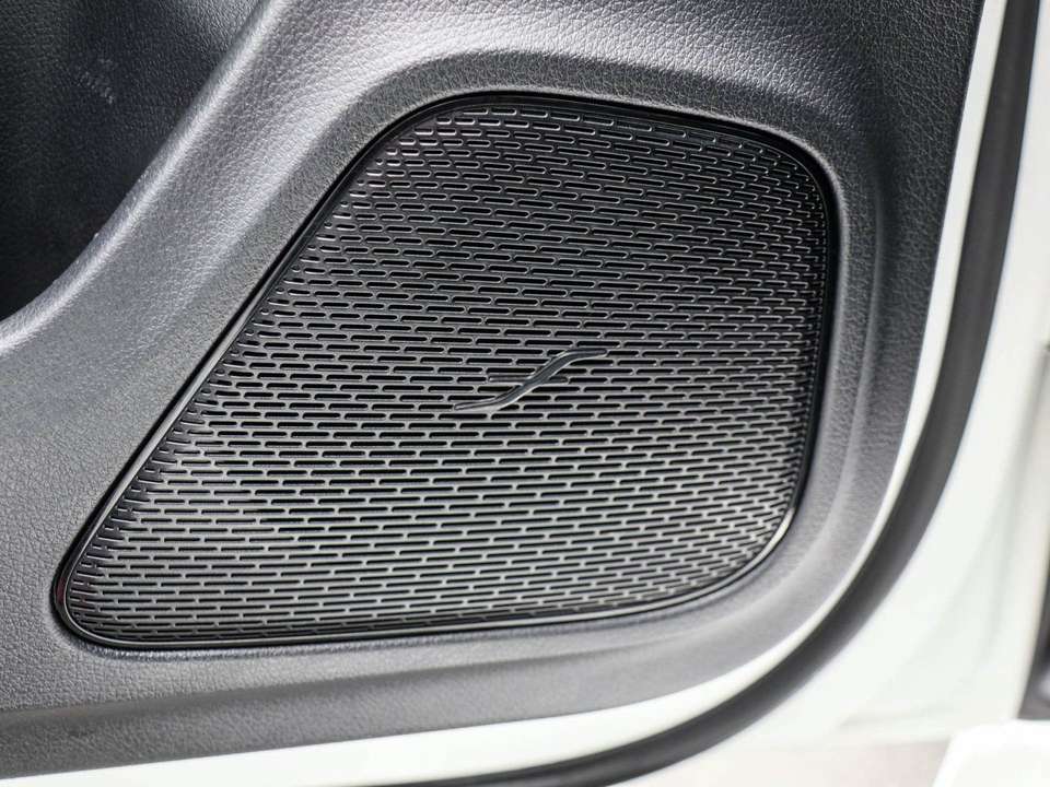 Mercedes-Benz CLA 220 - Imagem 14
