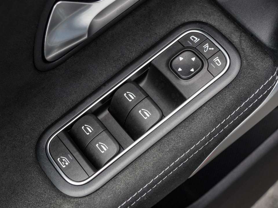 Mercedes-Benz CLA 220 - Imagem 15