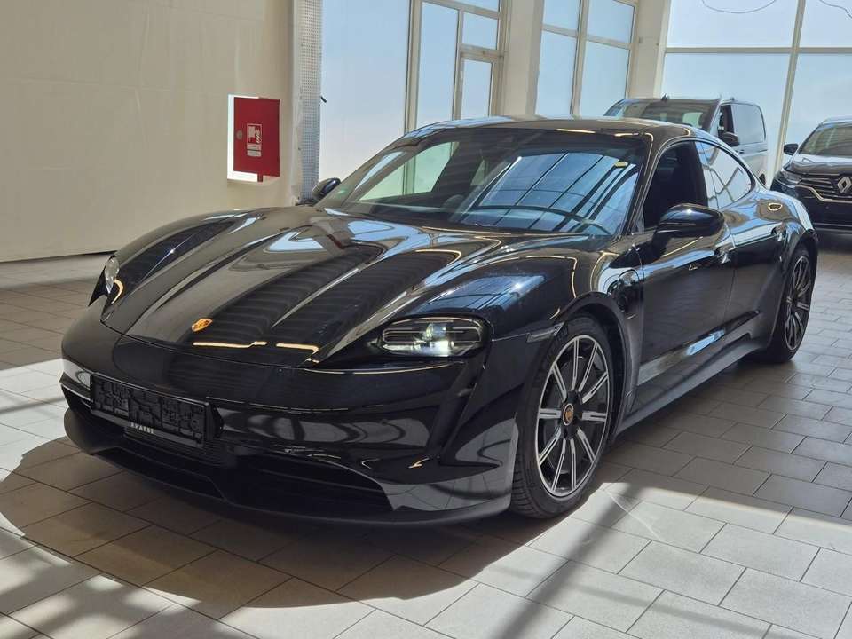 Porsche Taycan - Imagem 5
