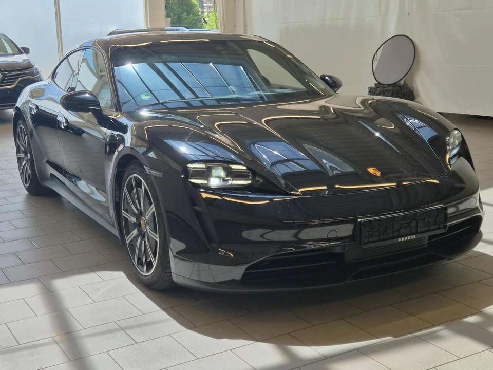Porsche Taycan - Imagem 8