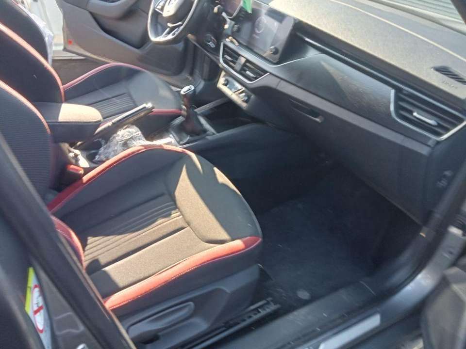 Skoda Kamiq - Imagem 10