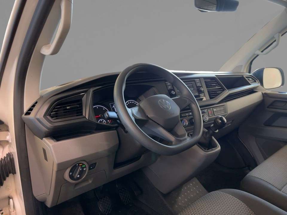 Volkswagen T6.1 Transporter - Imagem 6