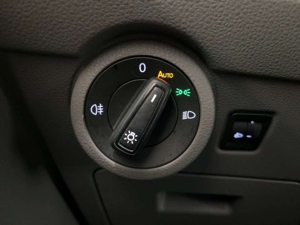Volkswagen T6.1 Transporter - Imagem 14