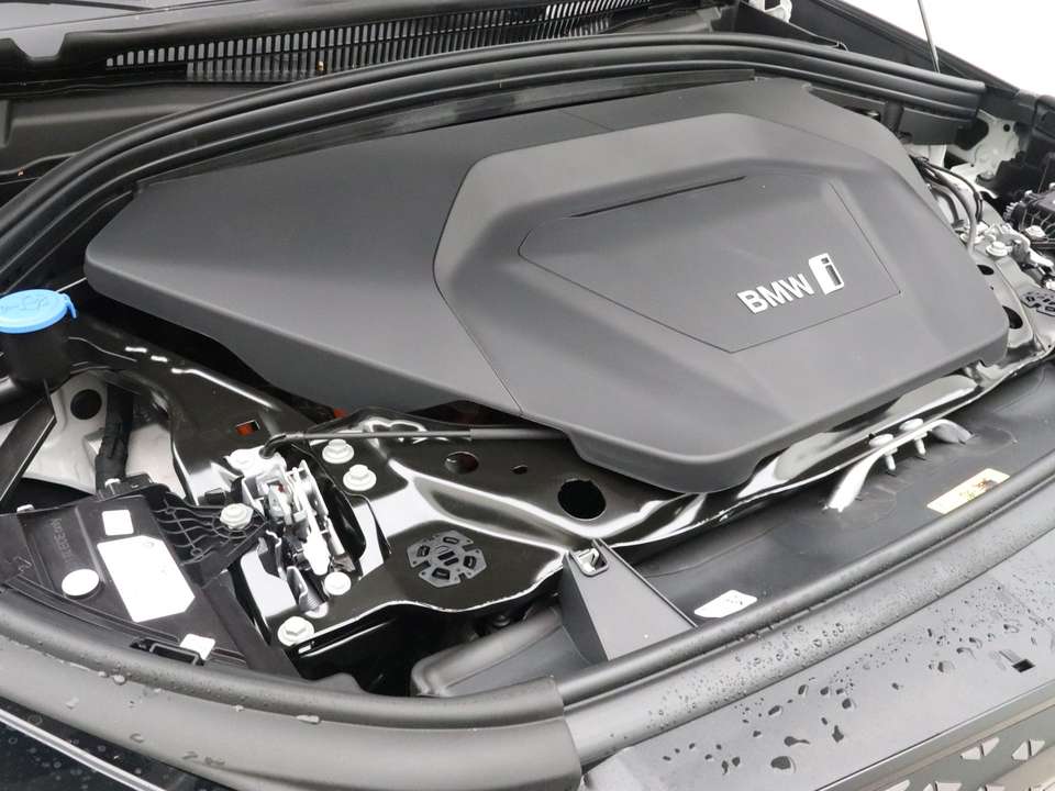 BMW iX1 - Imagem 4