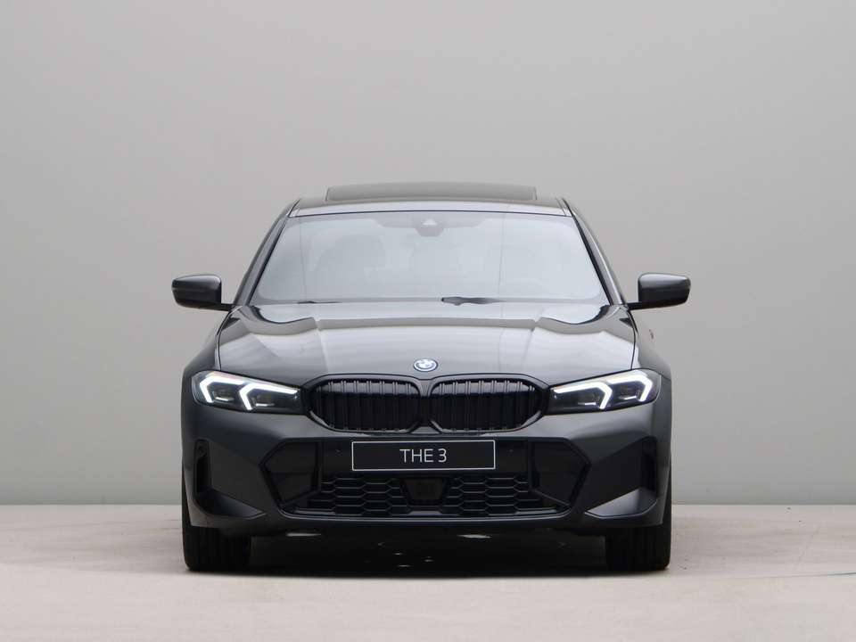 BMW 330 - Imagem 6