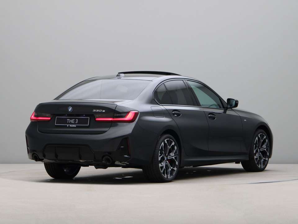 BMW 330 - Imagem 9