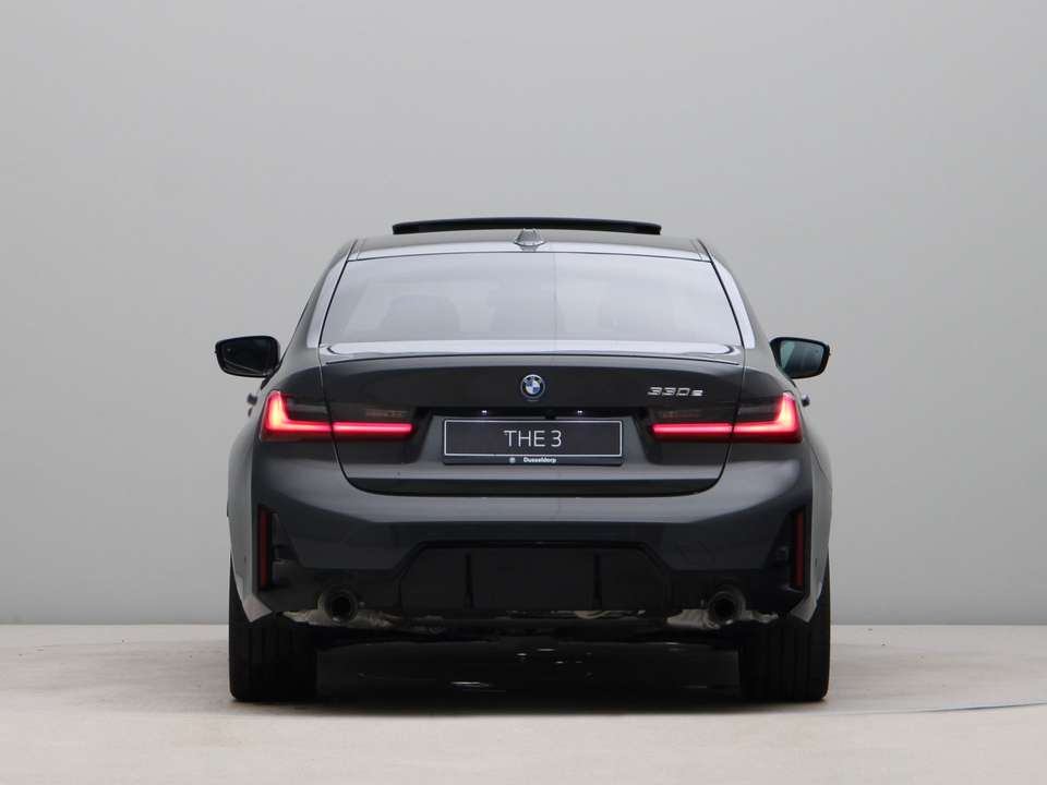 BMW 330 - Imagem 10