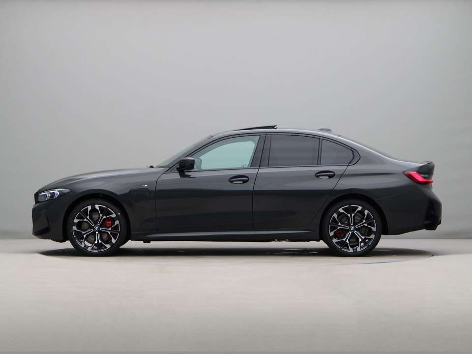 BMW 330 - Imagem 12