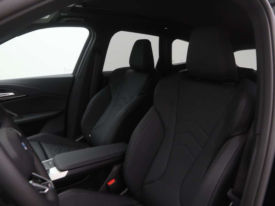 BMW iX1 - Imagem 4