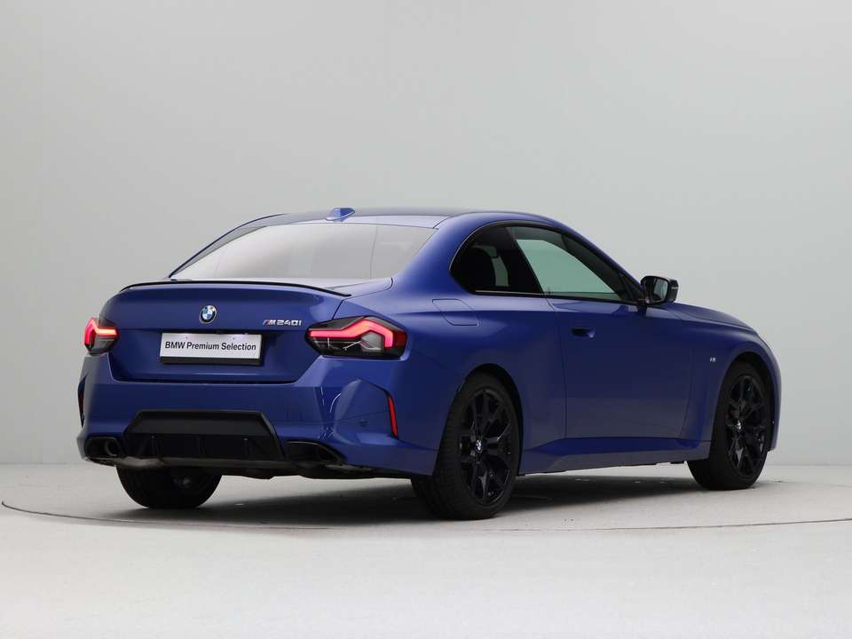 BMW 240 - Imagem 9