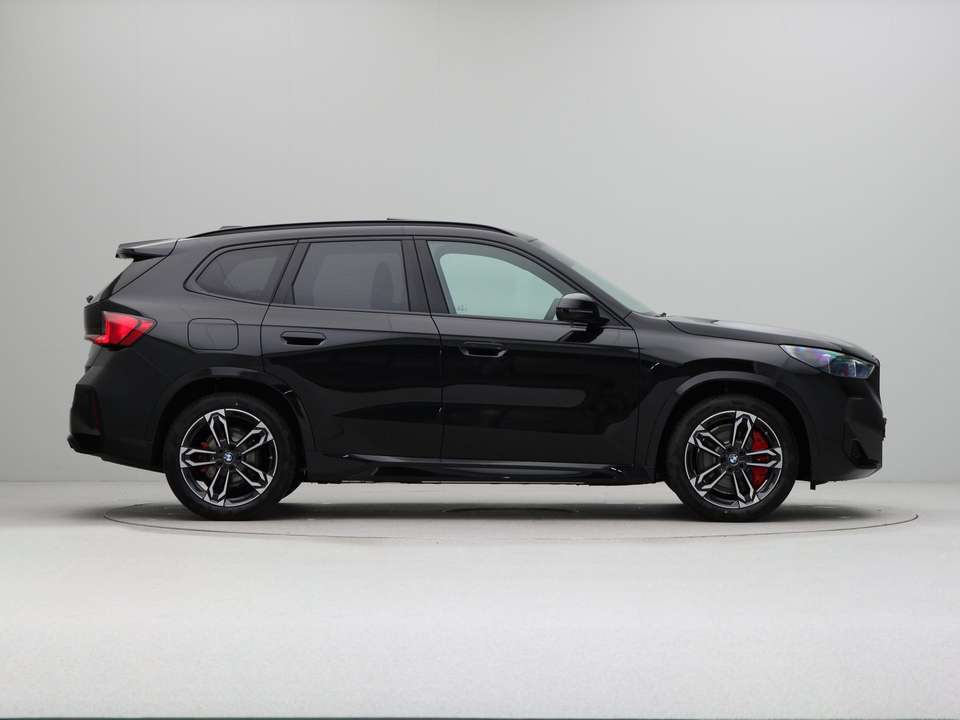 BMW iX1 - Imagem 7