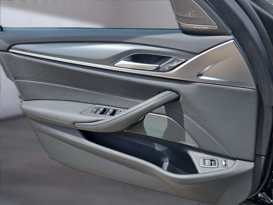 BMW 530 - Imagem 9