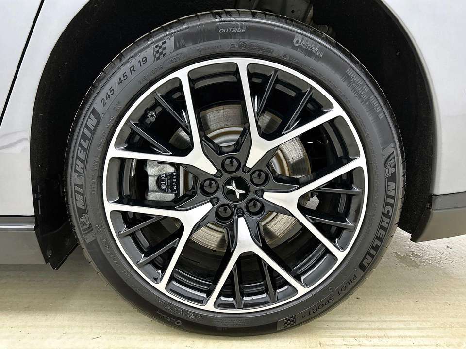 Xpeng P7 - Imagem 4