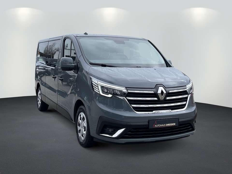 Renault Trafic - Imagem 2