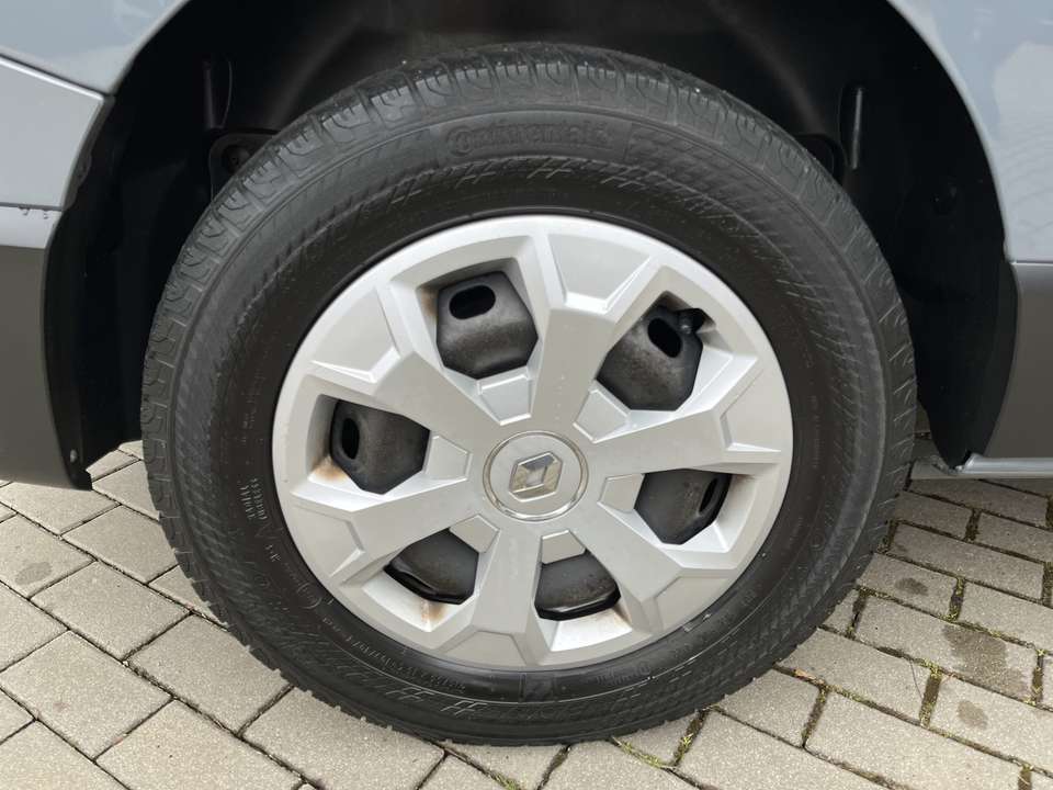 Renault Trafic - Imagem 8