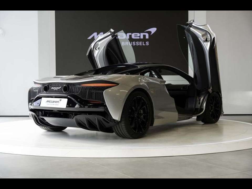 McLaren Artura - Imagem 4