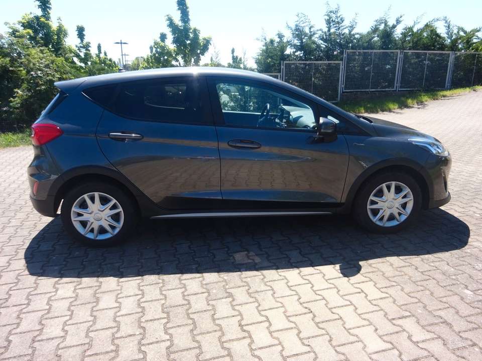Ford Fiesta - Imagem 6