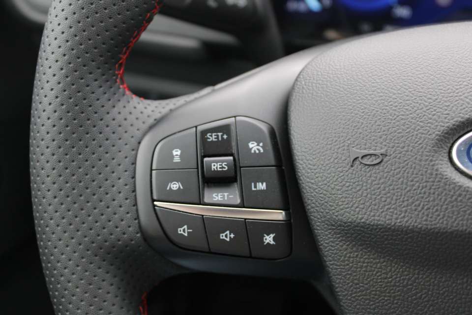 Ford Kuga - Imagem 6