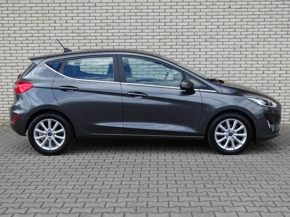 Ford Fiesta - Imagem 6