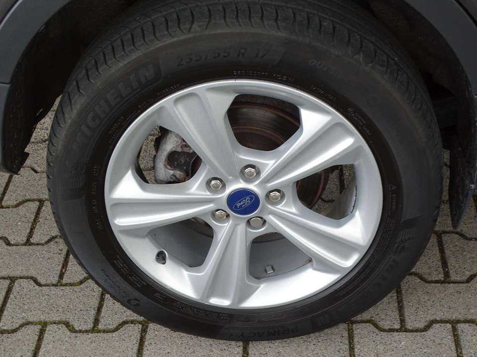 Ford Kuga - Imagem 7