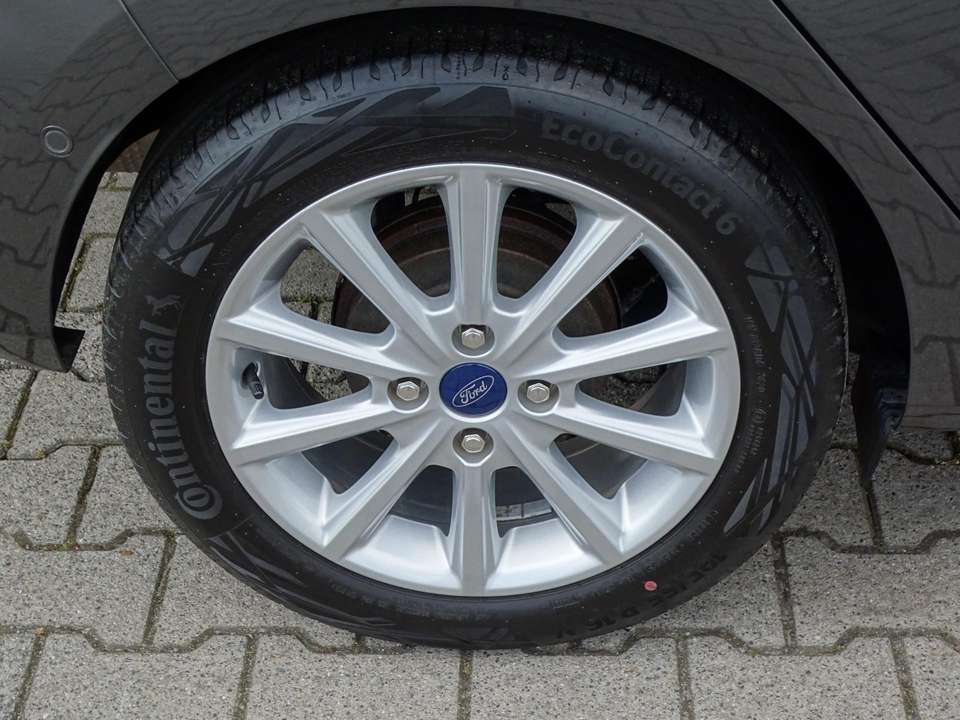 Ford Fiesta - Imagem 8