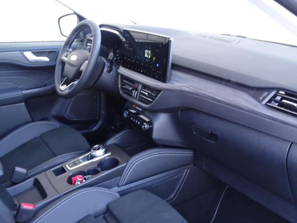Ford Kuga - Imagem 13
