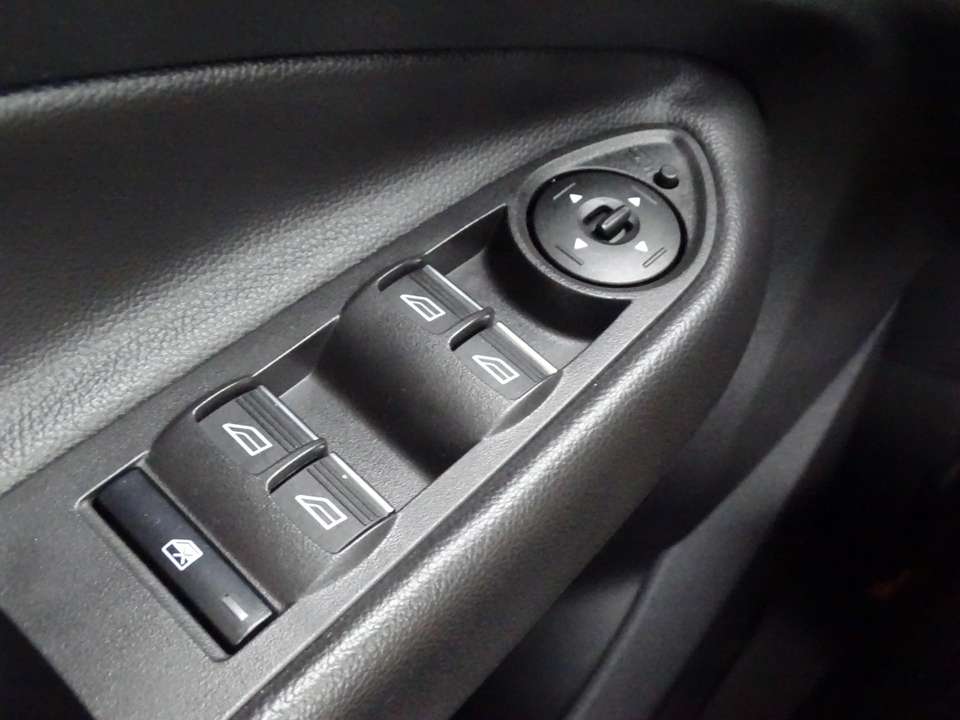 Ford Kuga - Imagem 12