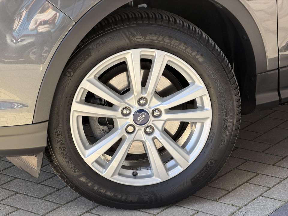Ford Kuga - Imagem 7