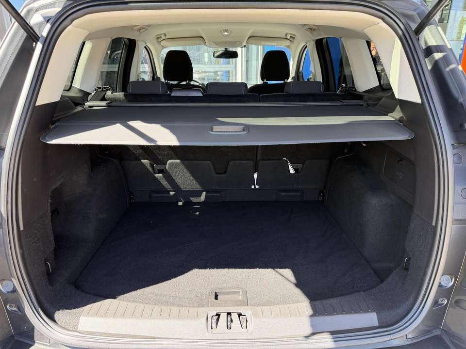 Ford Kuga - Imagem 14