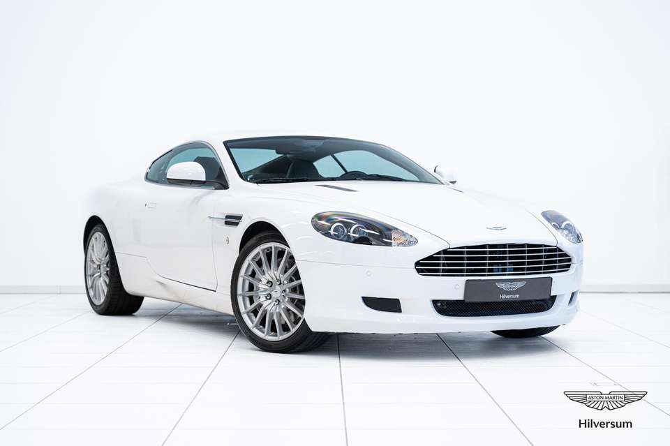 Aston Martin DB9 - Imagem 1